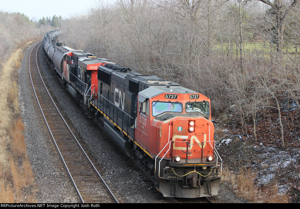 CN 5737 & CN 2246